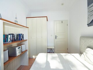 2. Schlafzimmer