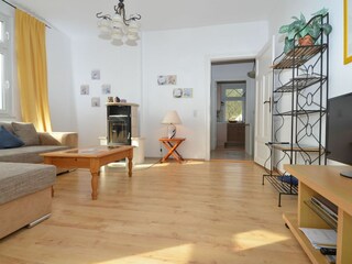 Wohnzimmer mit Kamin