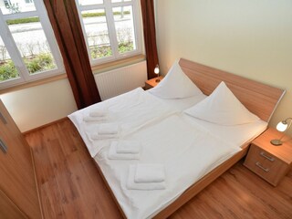 1. Schlafzimmer mit Doppelbett