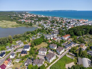 Der Wohnpark Stadt Hamburg in Binz aus der Vogelperspektive