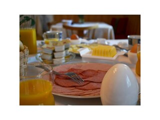 Frühstück_Gaestehaus_Fischer_Schmirn