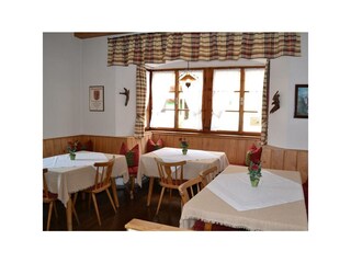 Aufenthaltsraum1 -2_Gaestehaus_Fischer_Schmirn