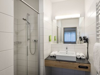 badezimmer-app4-323-plus-jufa-hotel-wipptal-1440x9