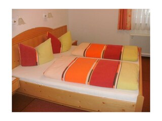 Bild 13_2.  Schlafzimmer