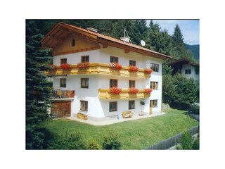 Ferienhaus Wolf in Trins im Sommer