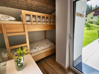 Schlafzimmer 2 oben mit Stockbett