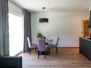 Foto_Raum_Küche_Esstisch