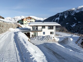 Haus_Aussenansicht_04_Winter