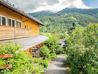 Garten_Ferienwohnung-Cafe-Max_Trins-Wipptal (32)