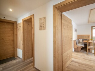 Gang -  Ferienwohnung Wasserfall