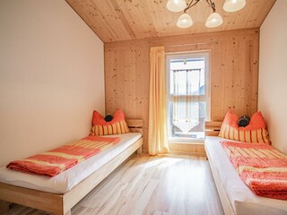 Fewo2_2-Schlafzimmer-Gschnitzerhof-Gschnitz (1)