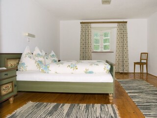 Schlafzimmer mit Erker