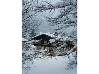 Gästehaus Geir-Obernberg-Winter-voll verschneit-Fo