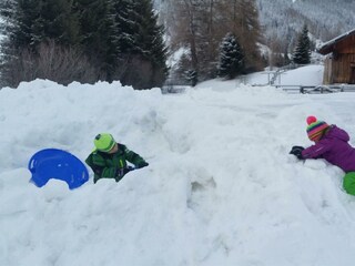 Gästehaus Geir-Obernberg-Winter-voll verschneit-Fo