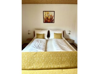 Schlafzimmer II