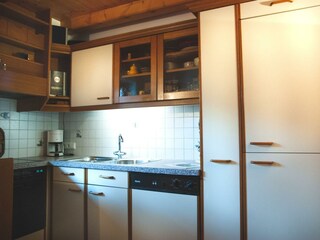 Voll ausgestattete Küche der Ferienwohnung
