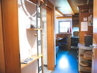 Blick in die Küche vom Gang