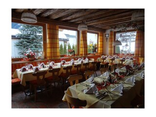 Gedeckter Tisch für eine Feier