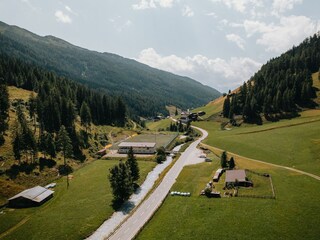 Schmirn-Alpenblumengarten_JohannesBitter_TVB-Wippt