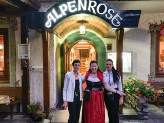 Unser Service-Team mit Nina