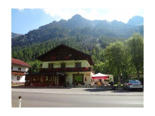 Gasthof Alpenrose im Sommer