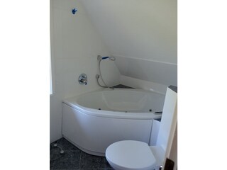 Wannenbad mit Whirlpool