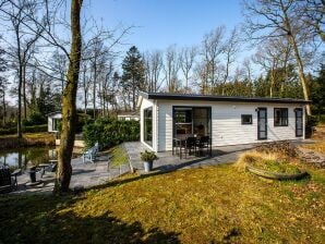Vakantiepark Modern chalet met twee terrassen en ligging - De Bult - image1