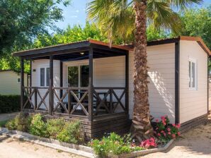 Chalet Gepflegter Bungalow mit Veranda in Meeresnähe - Blanes - image1