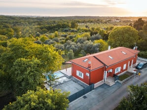 Beautiful Villa Casa Lutoma with view in Umag - Sveta Marija Na Krasu - image1