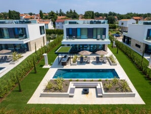 Beautiful Villa Parenzo IV with pool in Porec - Kukci - image1