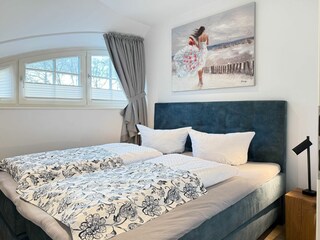 Schlafzimmer 2