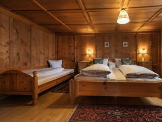 Gasthaus Kreuz - Schlafzimmer 1 Michael