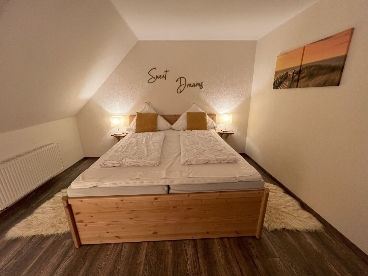 OG - Schlafzimmer 2