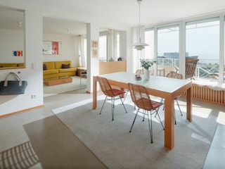 Norderney / Poseidon am Weststrand - Esstisch