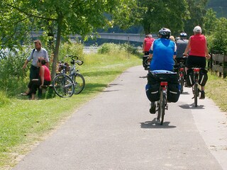 Radfahrer an der Mosel