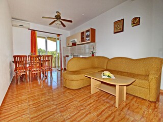 Apartment Lumbarda Features 5
