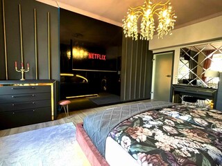 Netflix auf beiden XXL TVs