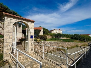 Apartment Bol  15