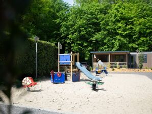 Holiday park Attractive chalet close to the forest - Rhenen - image1