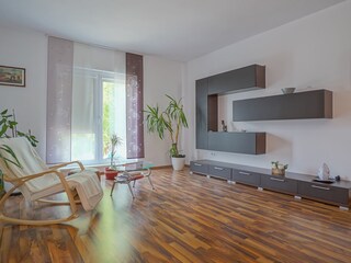 Villa Maierus Wohnzimmer 33