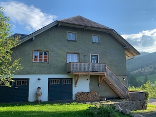 Außenaufgang zum Spatzennest