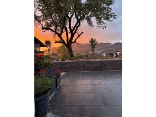 Ausblick Schlafzimmer Boxspringbett