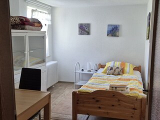 Schlafzimmer 1.Stock mit Einzelbett