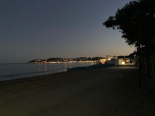 Cavalaire bei Nacht