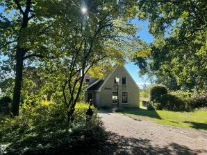 Holiday house Holiday home on the edge of National Park - Den Hoorn - image1