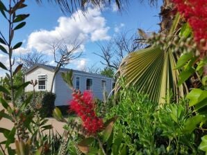 Holiday house Spacious mobile home with garden - Malgrat de Mar - image1