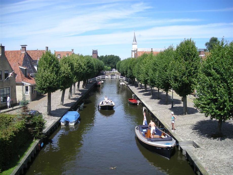 sloten kleinste stadt der nl in der naehe von lemmer