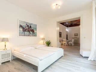 1. Schlafzimmer mit Terrassenzugang