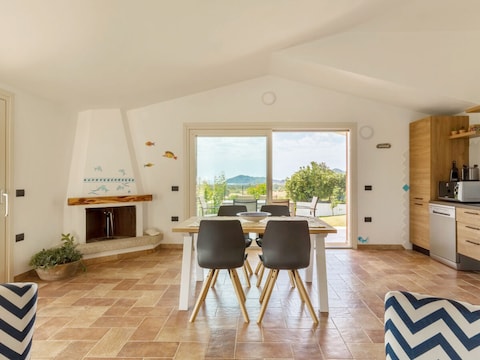 Villa STEFANINA - Meerblick und privater Garten in der Nähe des Strandes Cala Sinzias