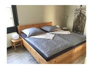 Schlafzimmer 2